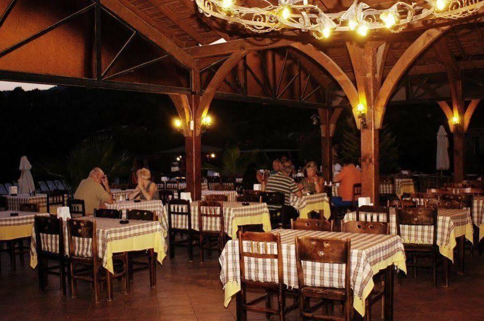 Club Pink Palace Отель 3*
